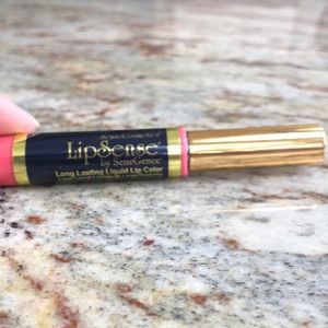 Long lasting LipSense in Fleur De Lisa